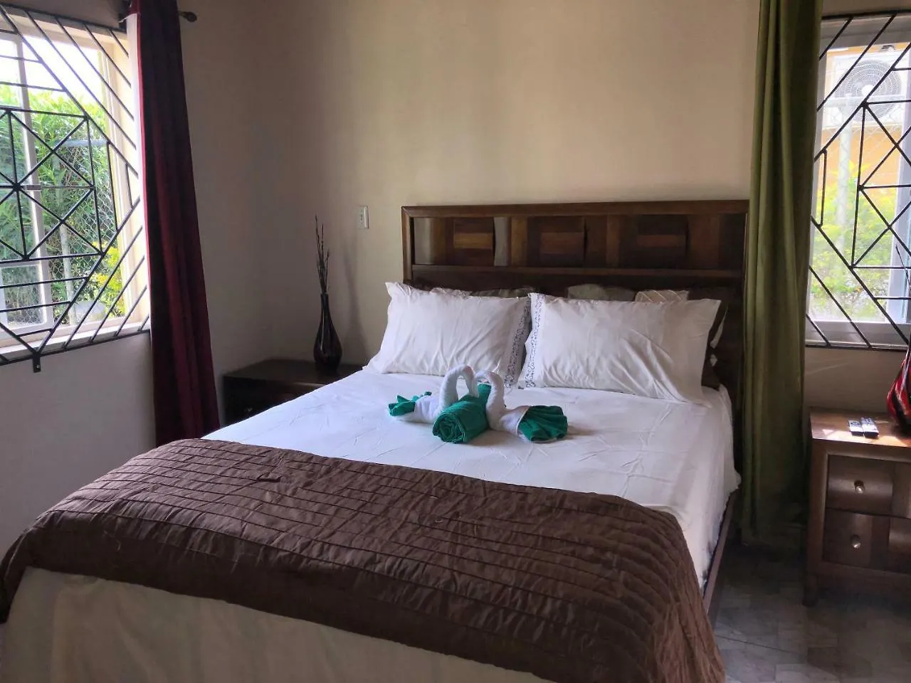 Florence Hall Boulevard Holiday Home جامايكا